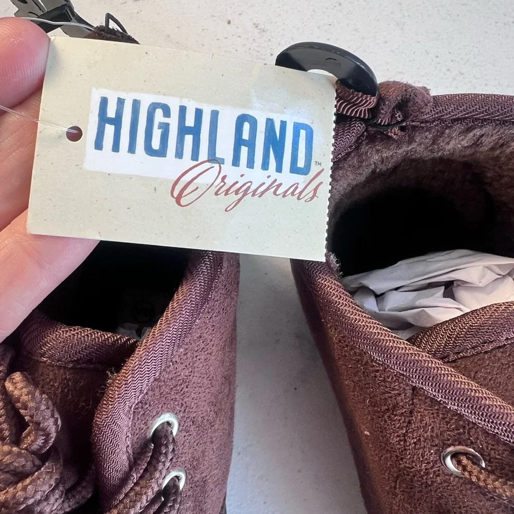 Highland Original  Big  Kid 13/1 Brown Faux‎ Suede Ankle Boots NWT